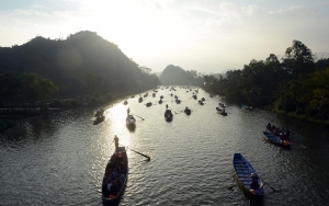 Lễ hội chùa Hương 